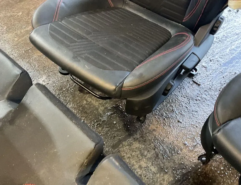 FORD Puma Комплект 33909129