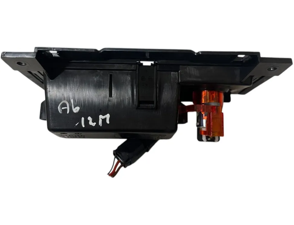 AUDI A6 C8/4K (2018-2024) Popolník 4G0857951 29951039