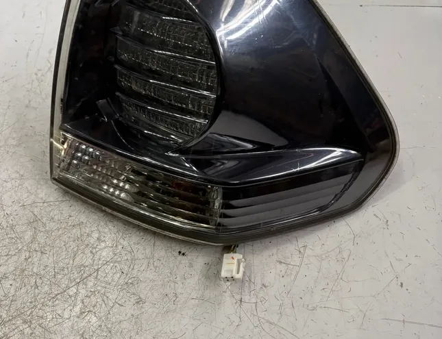 LEXUS RX 2 generation (2003-2009) Rear Right Taillight Lamp 34208921