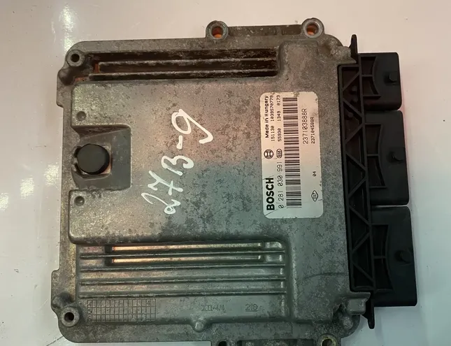 RENAULT Trafic 3 generation (2014-2023) Engine Control Unit ECU 0281030991 22267353