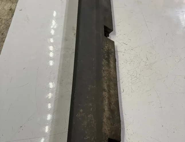 FORD Transit 4 generation (2013-2024) Ľavý predný prahový lišta 33909387