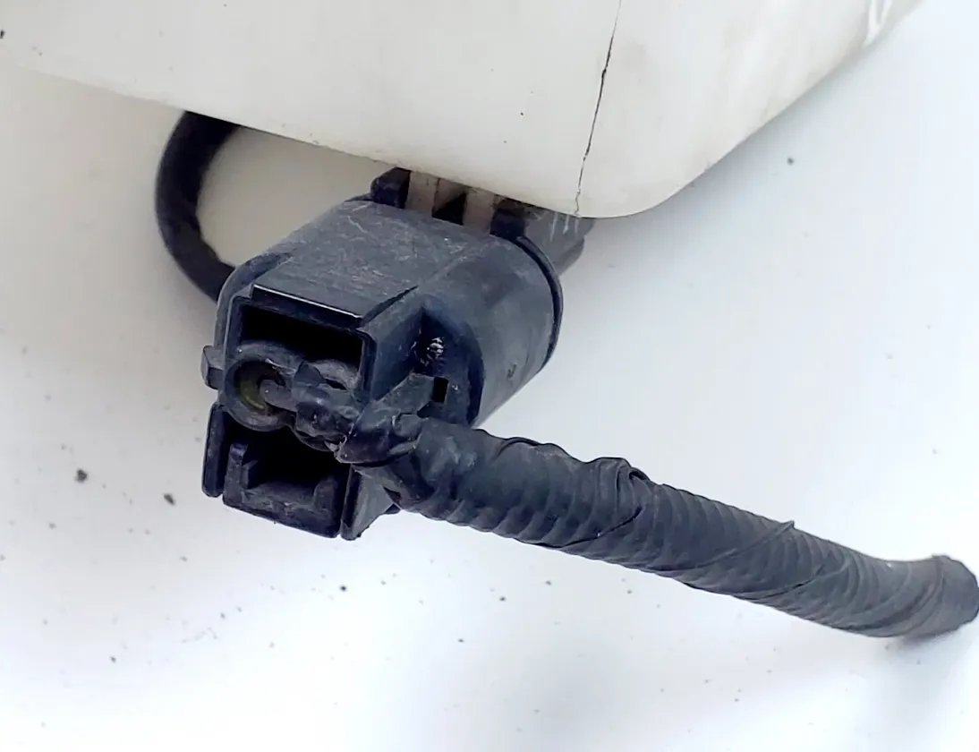 HYUNDAI i40 VF (1 generation) (2011-2020) Window Washer Tank 98610-3Z900,98610-3Z001 14946895