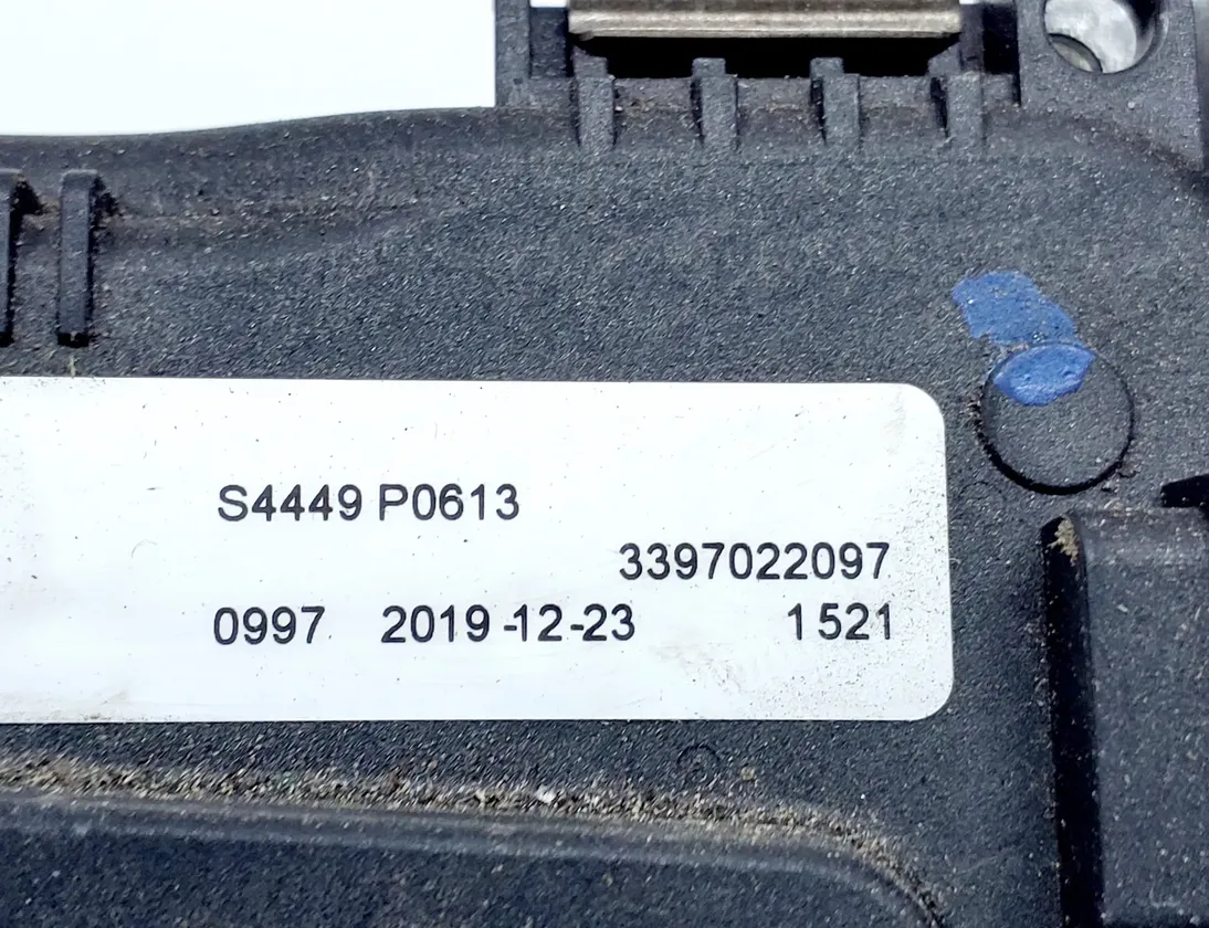 OPEL Astra K (2015-2021) Front Windshield Wiper Mechansm Motor 3397022097,1397225013 33355493