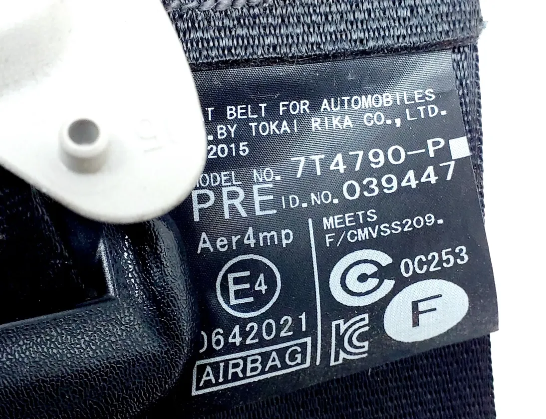 TOYOTA RAV4 4 generation (XA40) (2012-2018) Ремень безопасности передний левый 7T4790-P 33514931