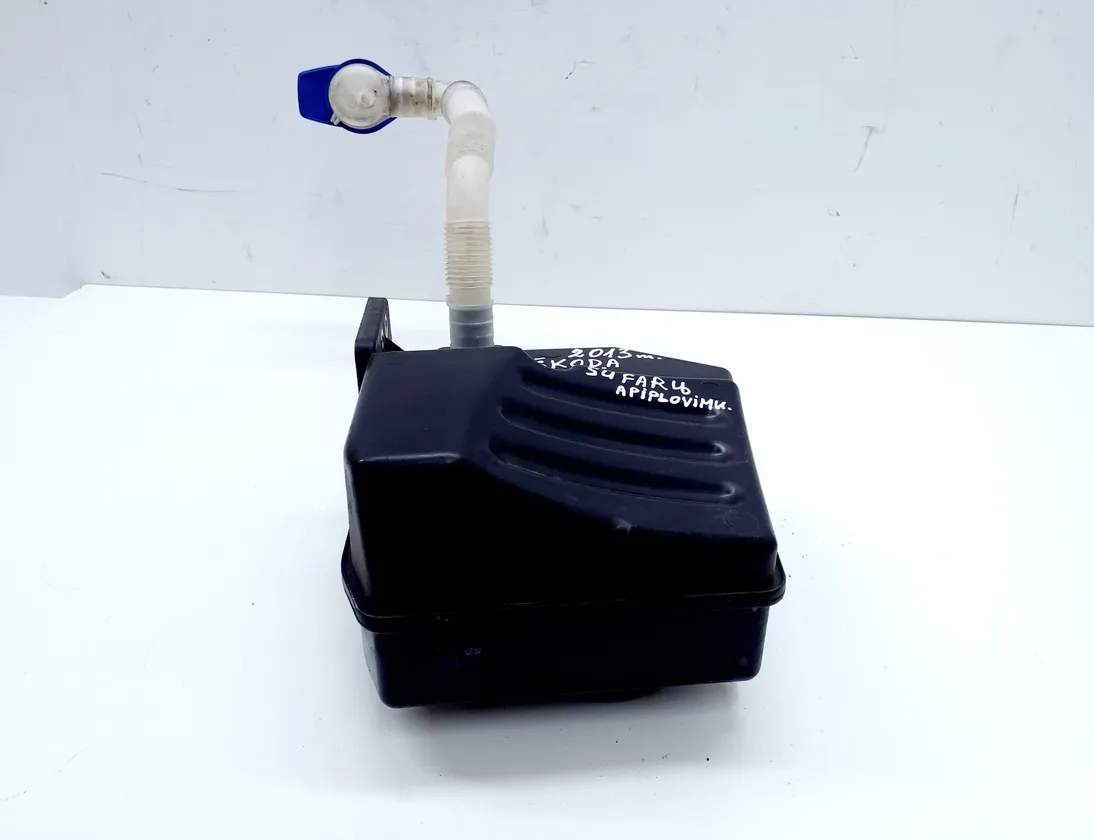 SKODA Yeti 1 generation (2009-2018) Бачок омывателя 1K0955453Q,1K0955453R,1K0955453S,1K6955651 33543580