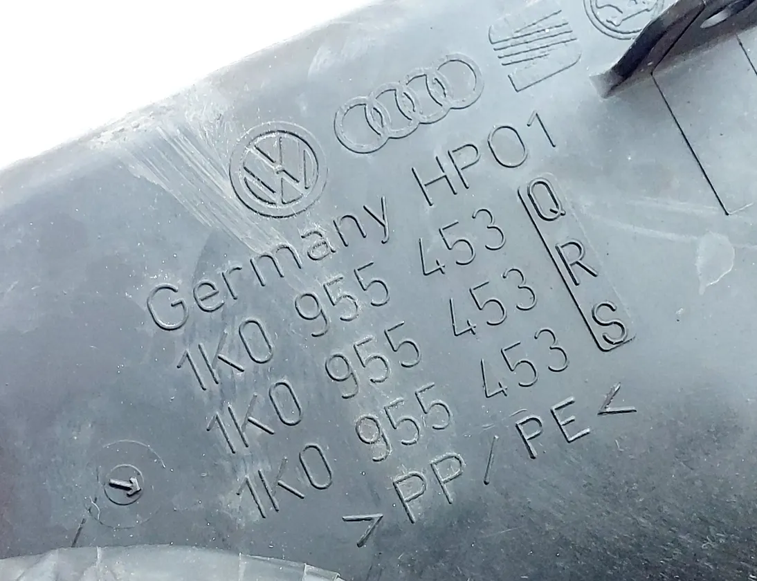 SKODA Yeti 1 generation (2009-2018) Бачок омывателя 1K0955453Q,1K0955453R,1K0955453S,1K6955651 33543580