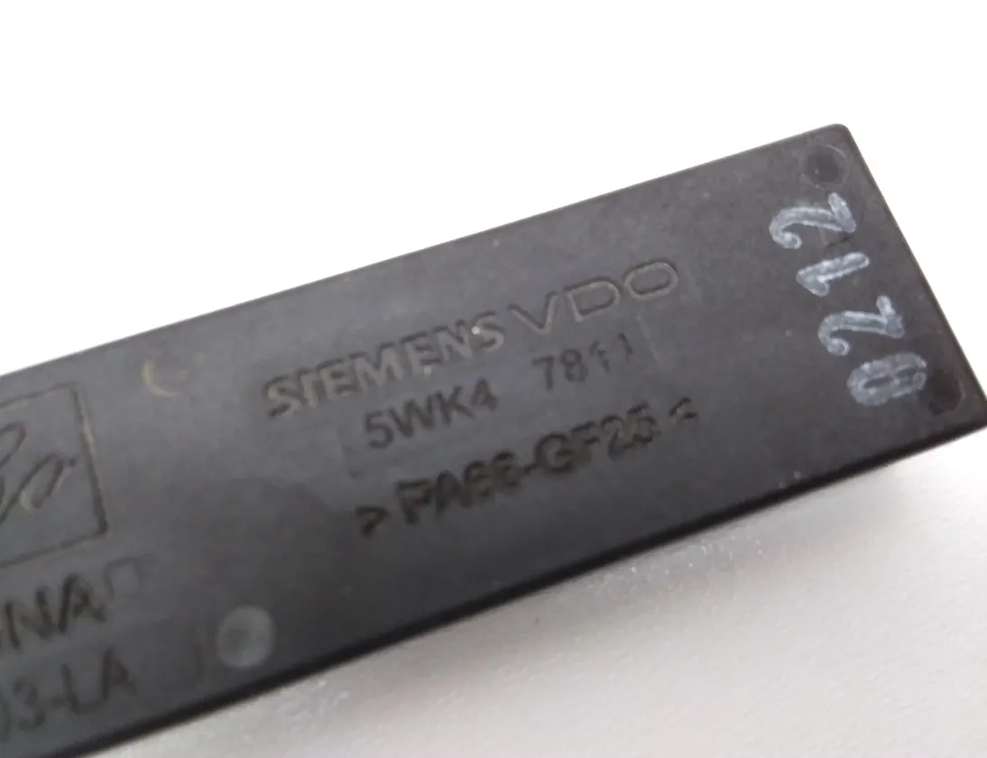 FORD C-Max 2 generation (2010-2019) Anténa 5WK47811 3781239