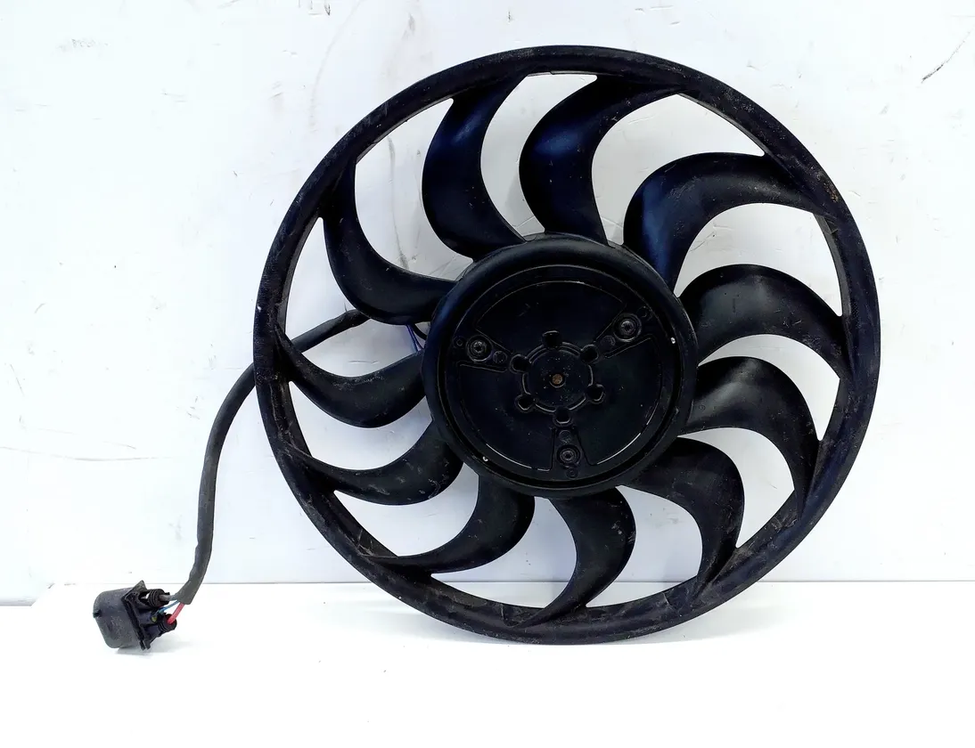 KIA XCeed 1 generation (2019-2024) Электродвигатель вентилятора диффузора F00S380159,1137328740,3137232025 34161553