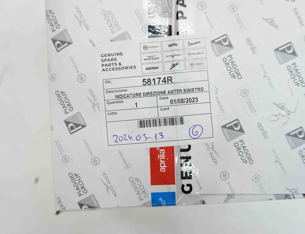 VESPA LXV (2007) Ľavý predný smerový ukazovateľ LH 58174R 32597063