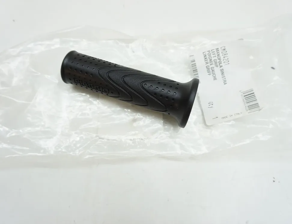 PIAGGIO MP3 Front handlebar grip set grips LH RH CM084201,CM084202 34488418