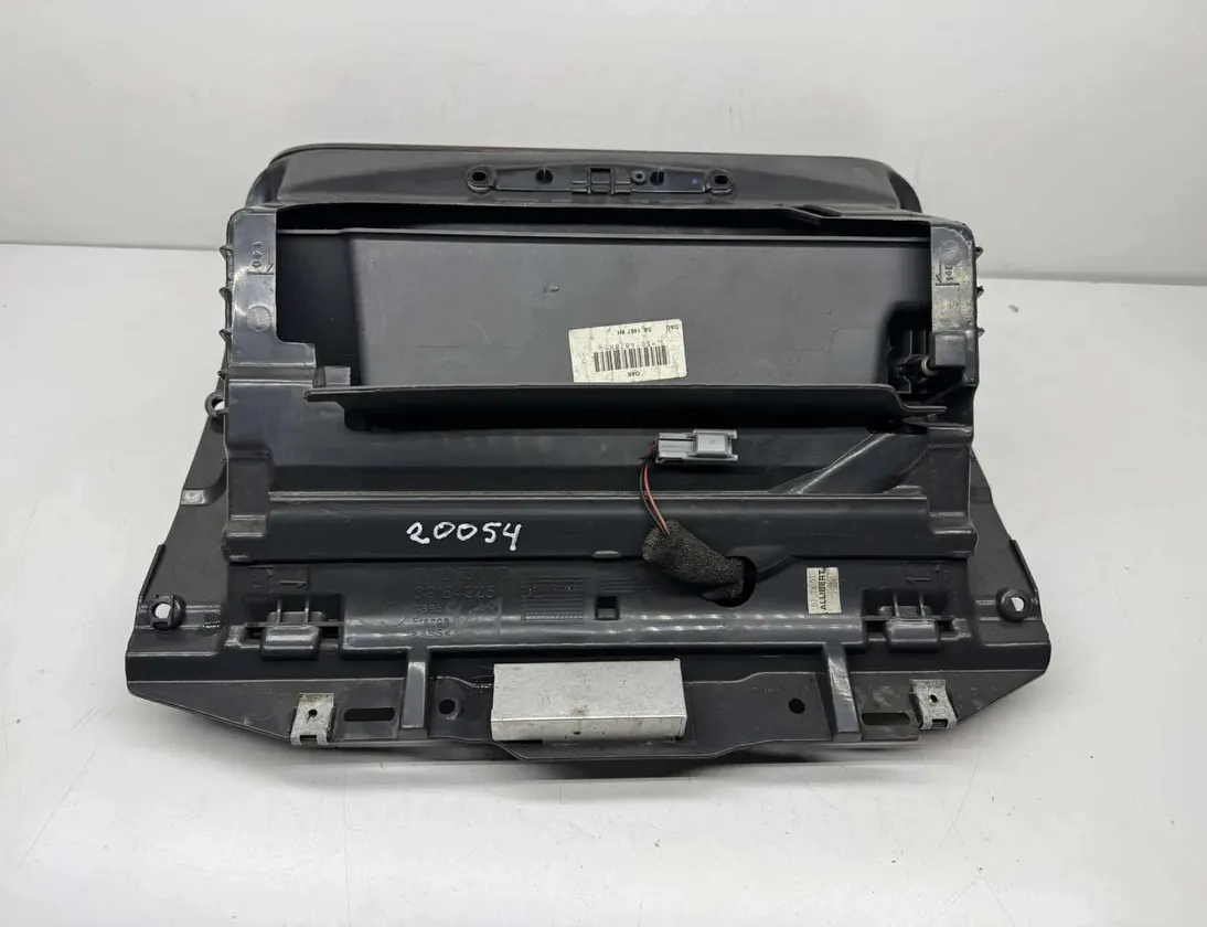 VOLVO V70 2 generation (2000-2008) Rukavice Box 09184925 33579752