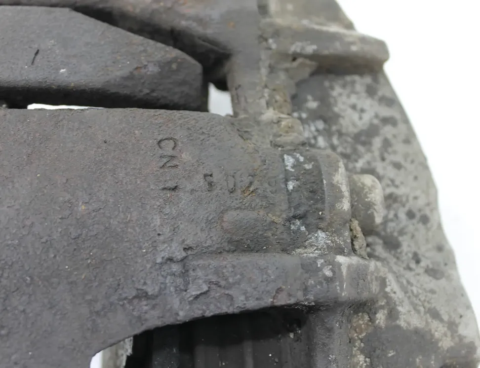 VOLVO V60 1 generation (2010-2020) Front Left Brake Caliper 33136578