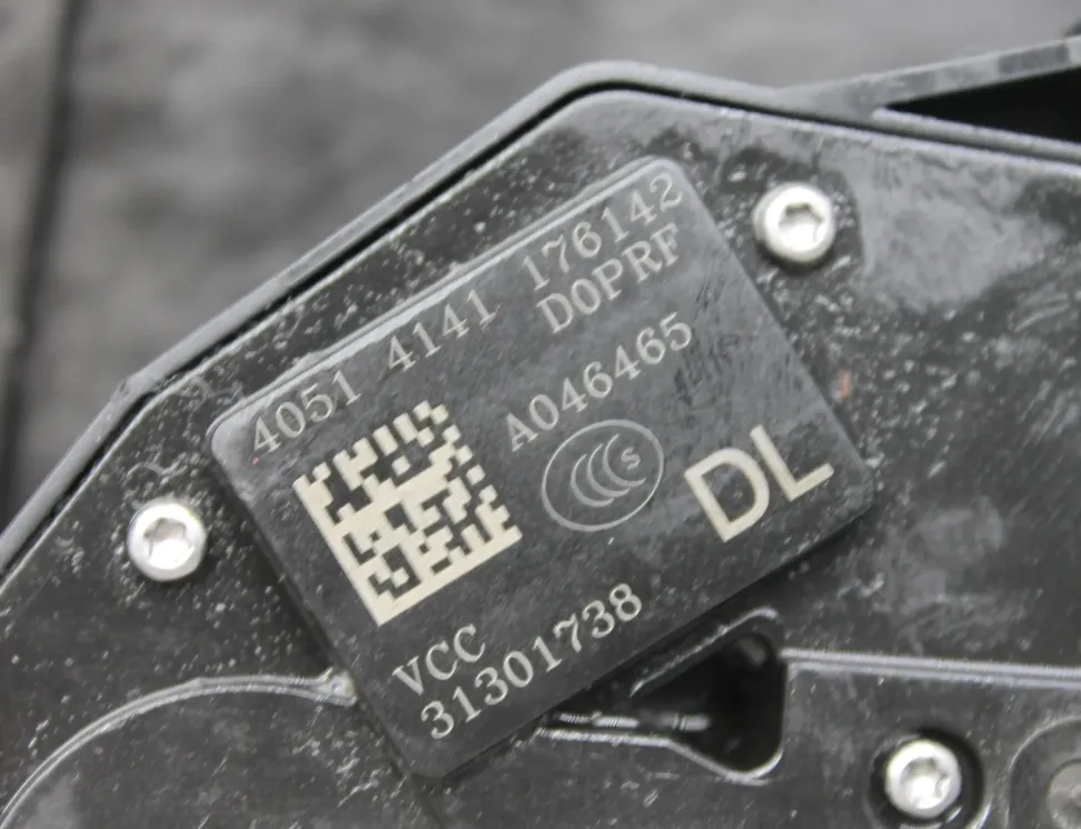 VOLVO V60 1 generation (2010-2020) Front Left Door Lock 31301738 33144970