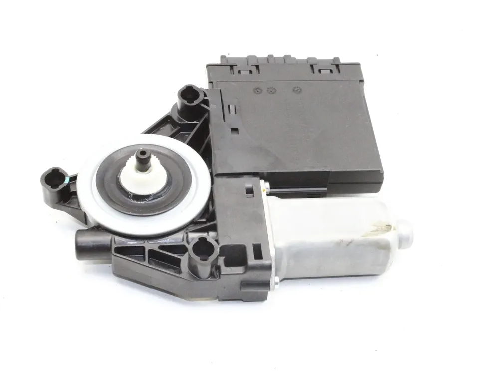 VOLVO S90 2 generation (2016-2023) Маторчик стеклоподъемника передней правой двери 31674756 33337889