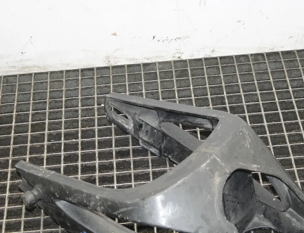 YAMAHA YZF-R Zadný kyvný rameno 33458683