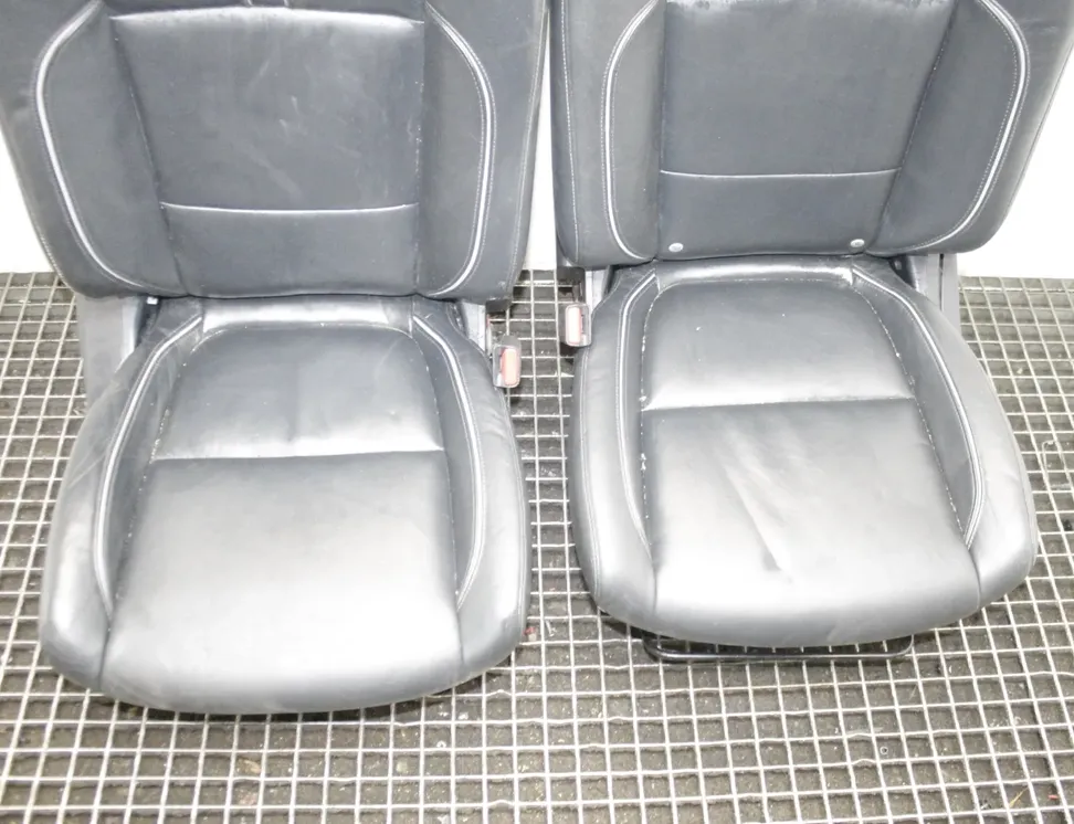 MITSUBISHI Outlander 3 generation (2012-2023) Внутренние сиденья с комплектом дверных карт 33472927