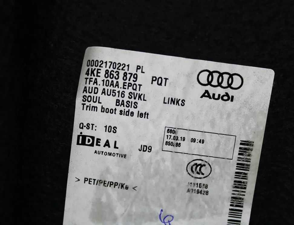 AUDI e-tron 1 generation (2018-2024) Left Side Trunk Trim 4KE863879 33495628