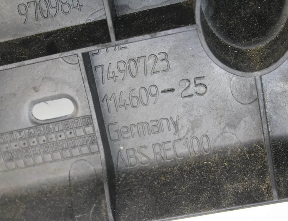 BMW 4 Series G22, G23, G26 (2020-2023) Rear Bumper Middle Bracket Mount 7490723 33503632