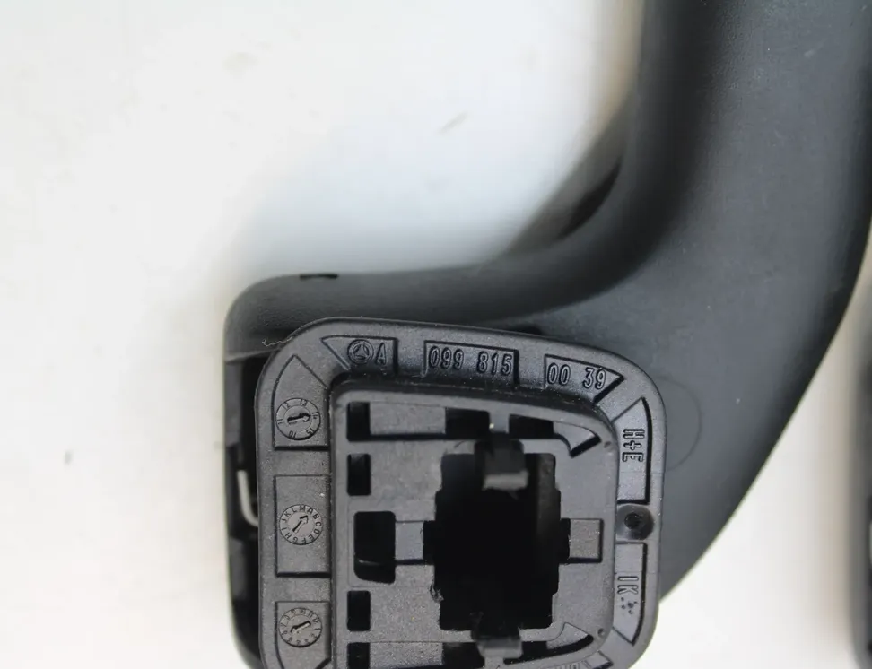 MERCEDES-BENZ A-Class W176 (2012-2018) Комплект ручек на крышу (внутренняя) A0998150039,A0998150239 33557633