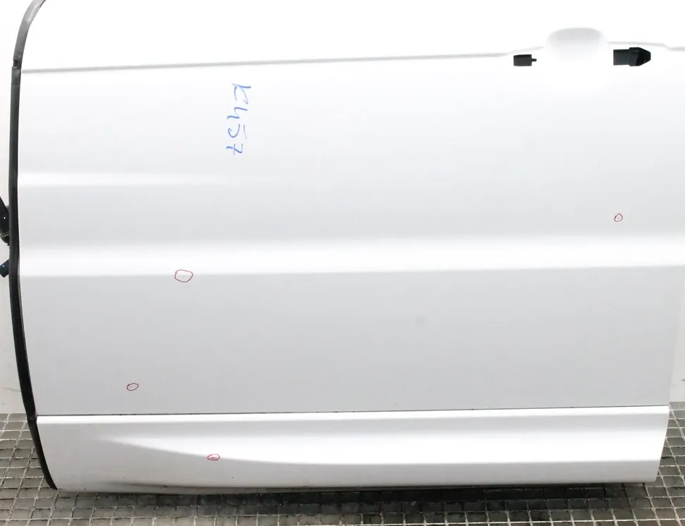 LAND ROVER Range Rover Sport 2 generation (2013-2022) Дверь передняя левая FujiWhite(867) 33595498