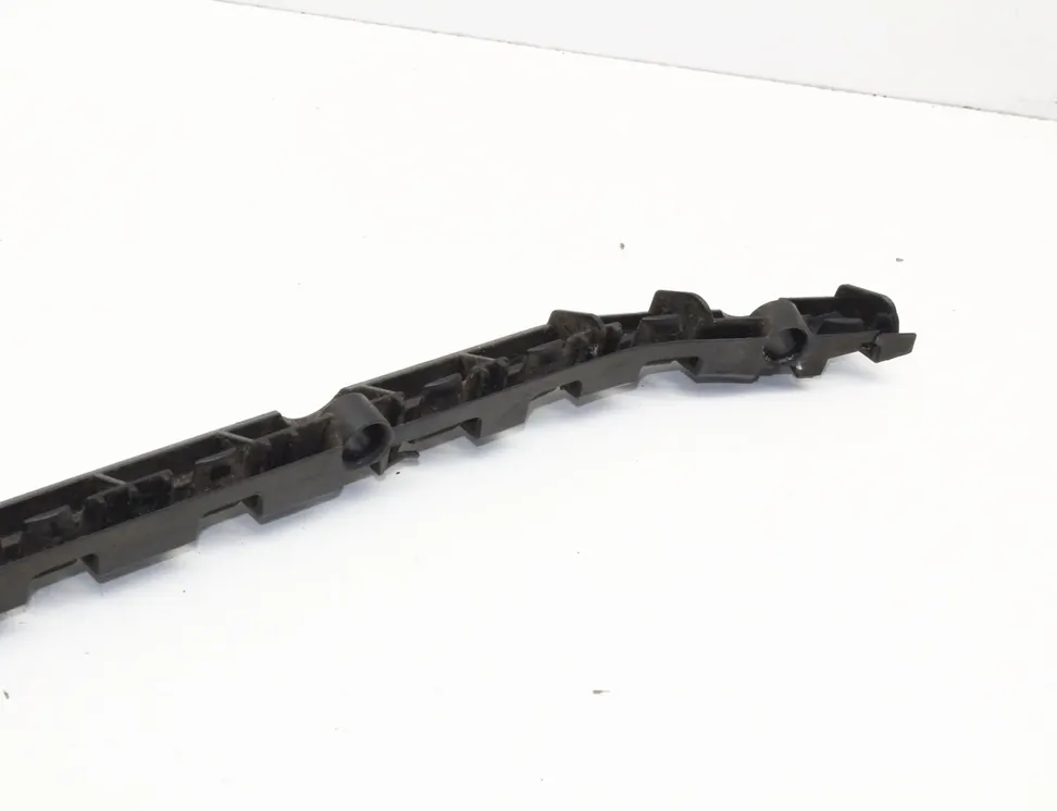 MERCEDES-BENZ C-Class W204/S204/C204 (2004-2015) Pravý zadný držiak nárazníka A2048800630 33939780