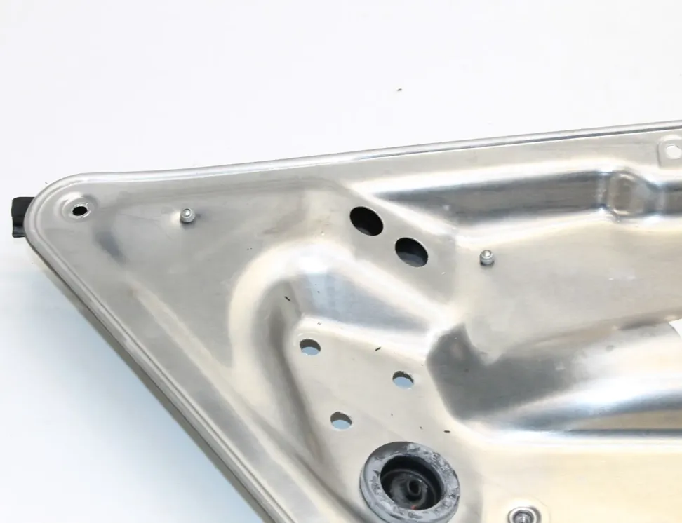 MERCEDES-BENZ C-Class W204/S204/C204 (2004-2015) Стеклоподъемник задней левой двери A2048204302 34061319