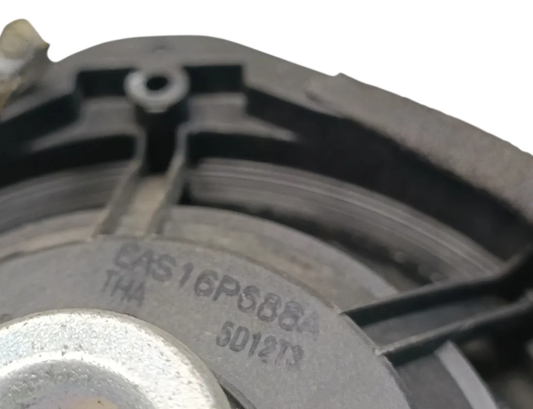 HONDA Civic 8 generation (2005-2012) Ľavý predný dverový reproduktor EAS16P688A 33717101