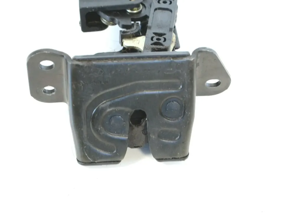 HYUNDAI Santa Fe CM (2006-2013) Zámok na piate dvere 81230-2B000 10026659