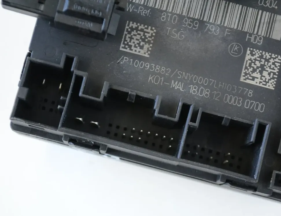 AUDI A4 B8/8K (2011-2016) Front Right Door Control Unit 8T0959793F,8T0959793Q 10923329