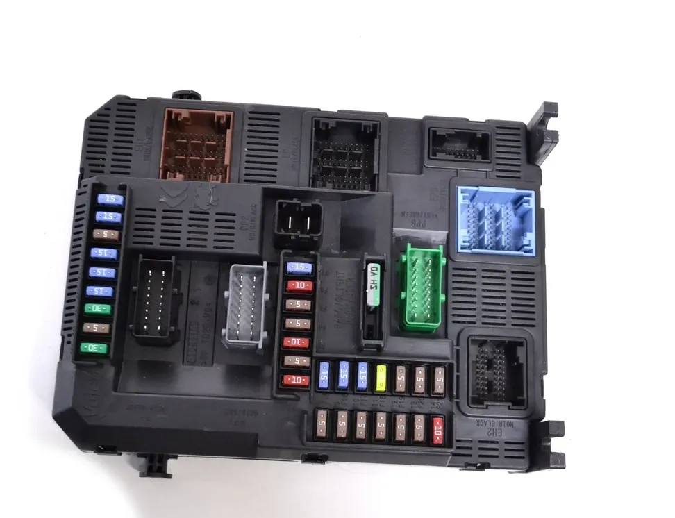 PEUGEOT 2008 1 generation (2013-2020) Comfort Control Unit 9807532080 13599335