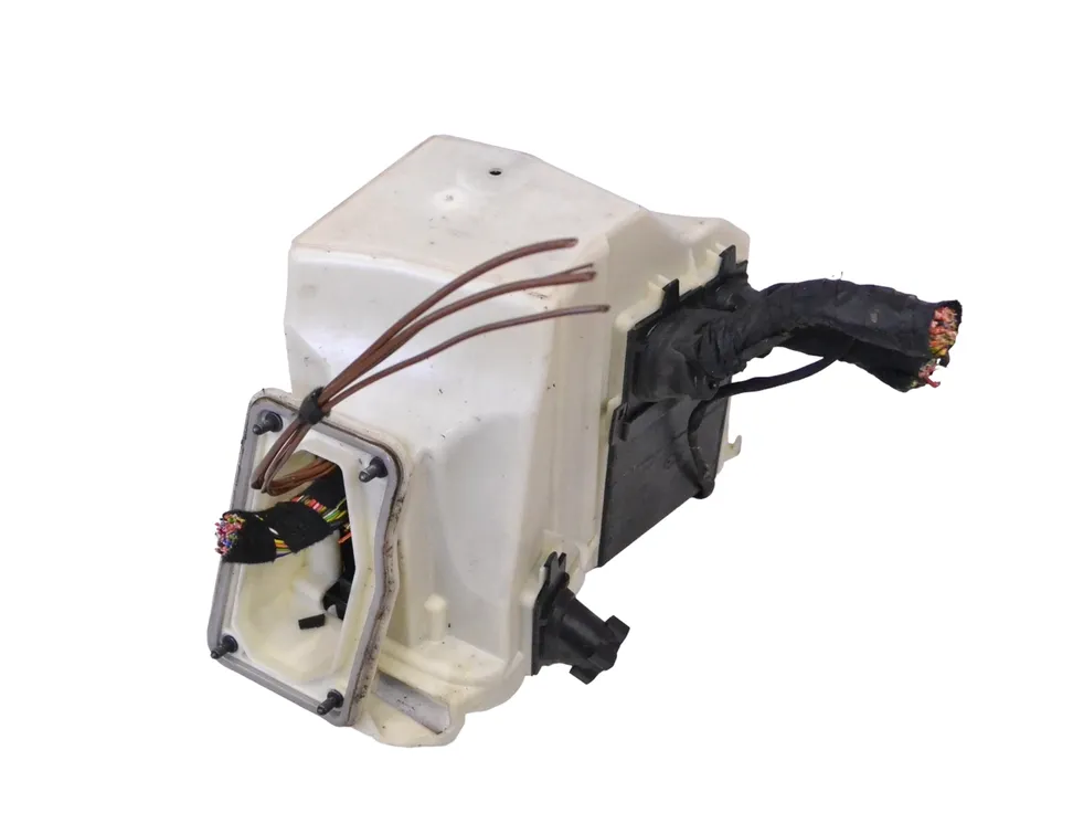 MERCEDES-BENZ CLS-Class C218/X218 (2011-2017) Блок предохранителей A2125400382 15460337