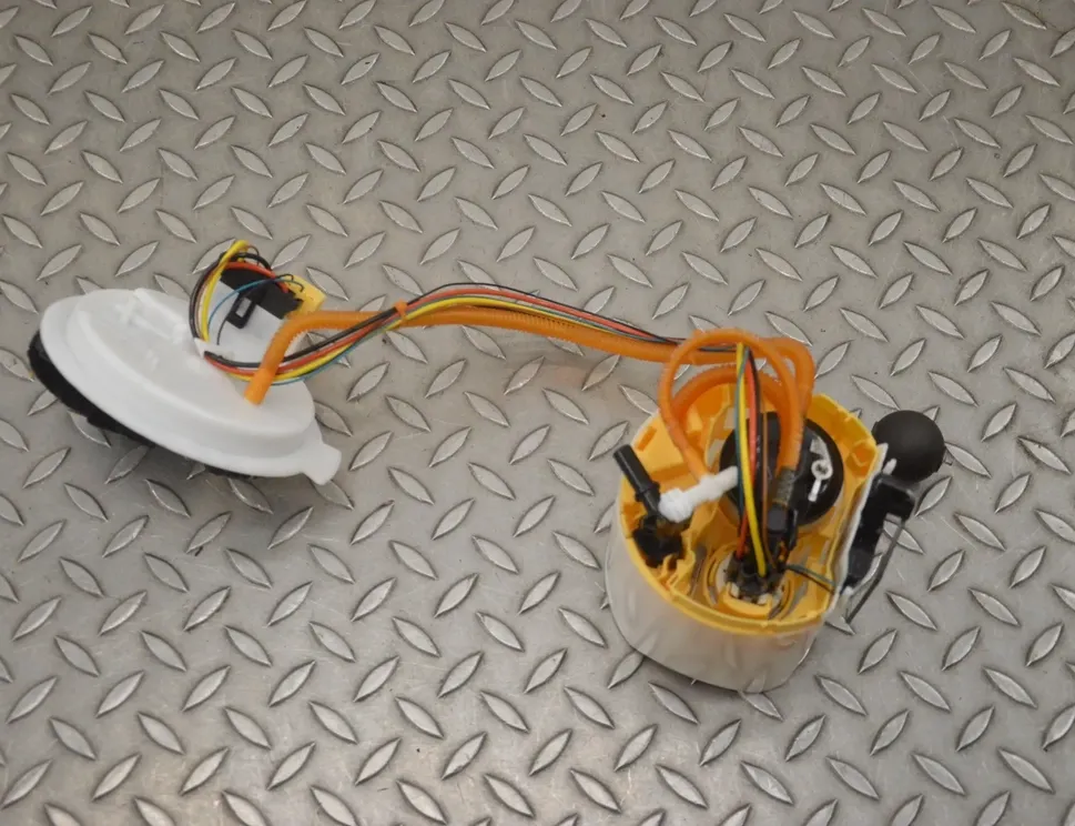 BMW X3 G01 (2017-2024) In Tank Fuel Pump 9468611 21082974