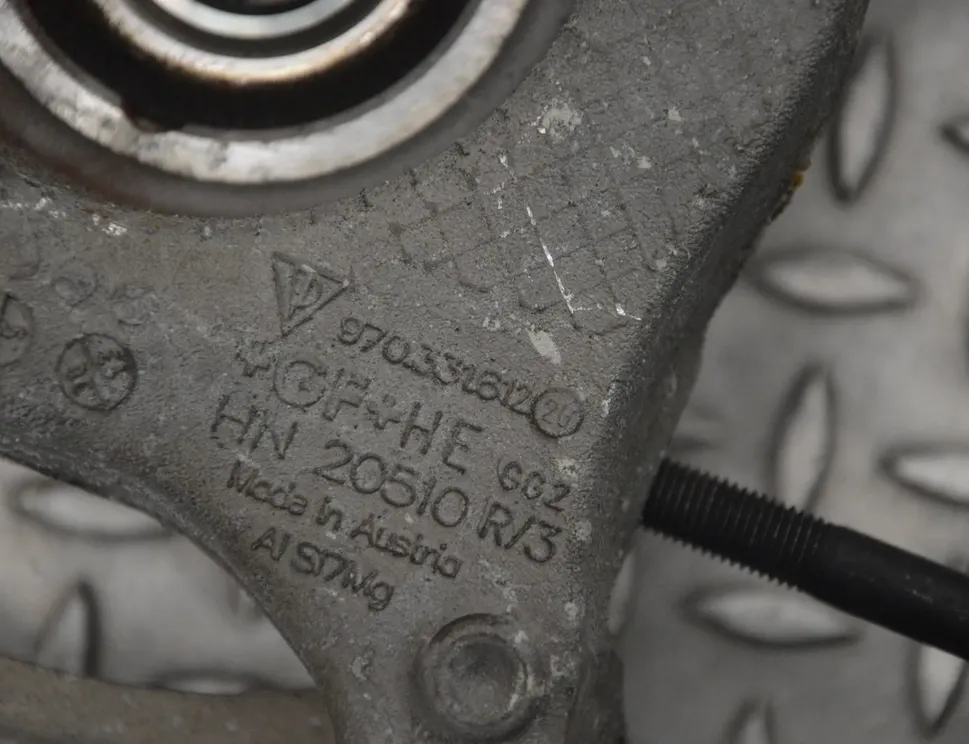 PORSCHE Panamera 970 (2009-2016) Ступица задняя правая 97033161220 21633627