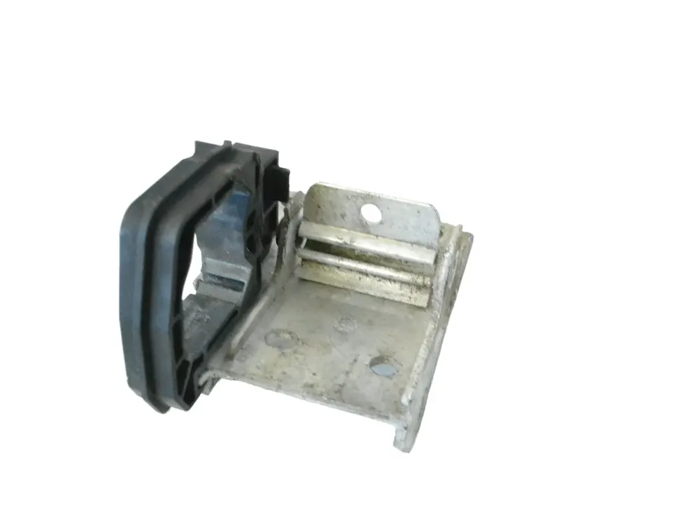 BMW 6 Series F06/F12/F13 (2010-2018) Держатель радиатора 7186514 21884560