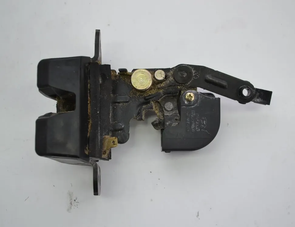 HYUNDAI Santa Fe CM (2006-2013) Zámok na piate dvere 81230-2B000 2376687