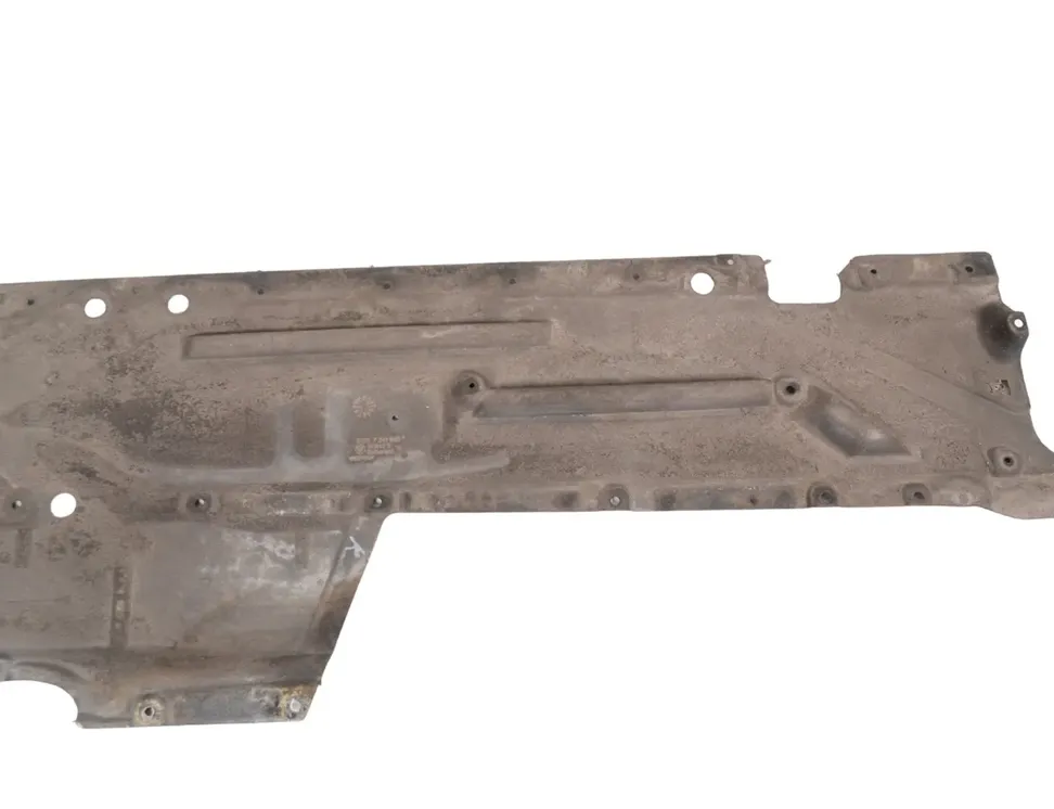 BMW 2 Series F22/F23 (2013-2020) Ľavý spodný kryt 7241833,51757241833 25421706