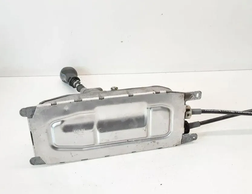 SEAT Altea 1 generation (2004-2013) Mechanizmus radenia prevodových rýchlostí 1K0711049AS 33625379