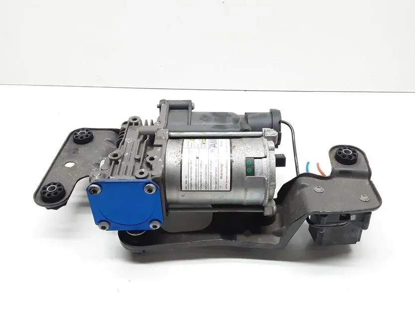 BMW X5 E70 (2006-2013) Suspension Compressor 6775479 33630907