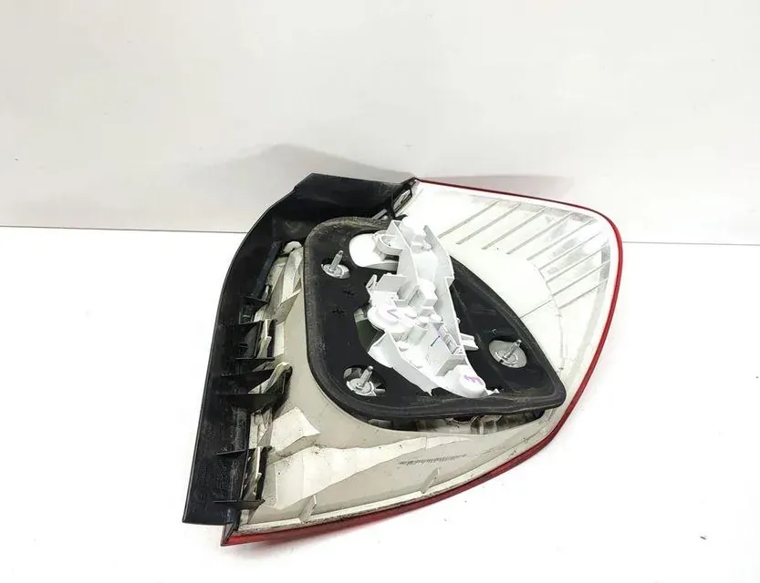 BMW 1 Series E81/E82/E87/E88 (2004-2013) Rear Left Taillight 7164255 33635081