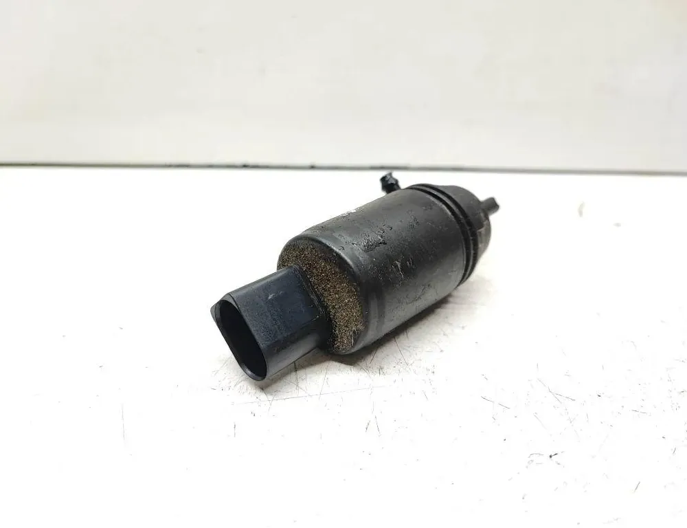 BMW 3 Series E90/E91/E92/E93 (2004-2013) Motor nádrže na umývanie 7199567 33643552