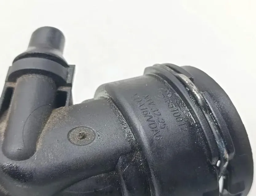 BMW 4 Series F32/F33/F36 (2013-2020) Шланги охлаждающей жидкости 8510012 33649520