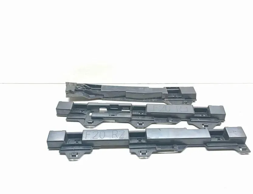 BMW 1 Series F20/F21 (2011-2020) Držiak bočného spojlera 7240914 33651132