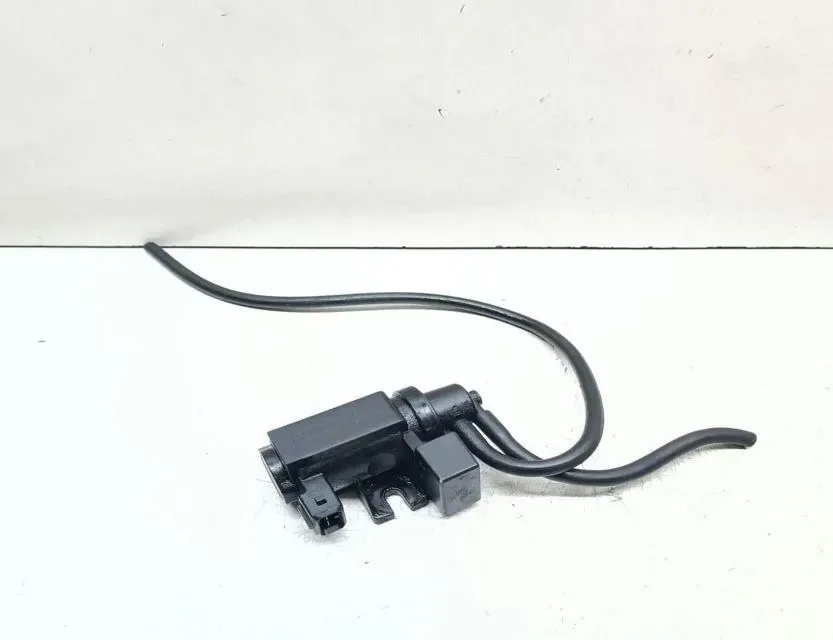 BMW X5 E70 (2006-2013) Solenoidový ventil 7796634 33660833