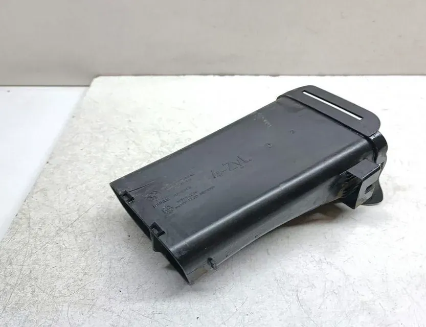 BMW 1 Series F20/F21 (2011-2020) Air Intake Tube 7597584 33674304