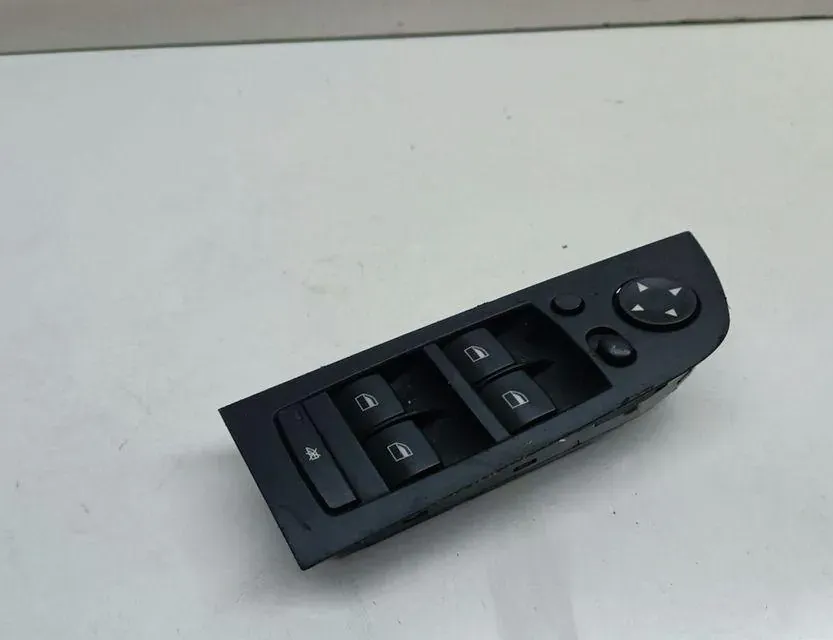 BMW 3 Series E90/E91/E92/E93 (2004-2013) Rear Left Door Window Control Switches 9132135 33679799