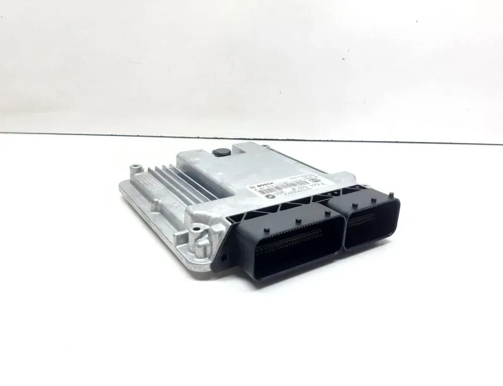 BMW 5 Series F10/F11 (2009-2017) Блок управления двигателем 8573773 33681963