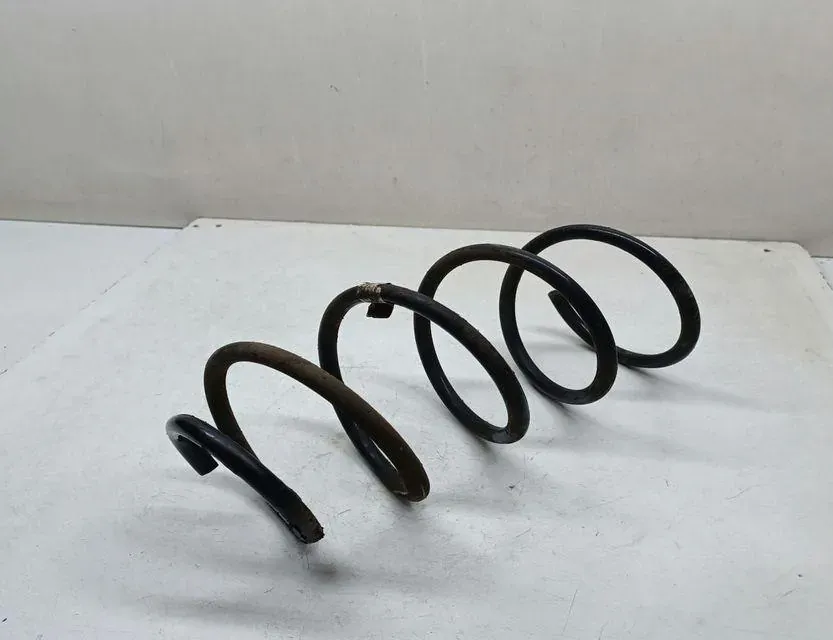 BMW 3 Series E90/E91/E92/E93 (2004-2013) Пружина амортизатора передняя правая 33683149