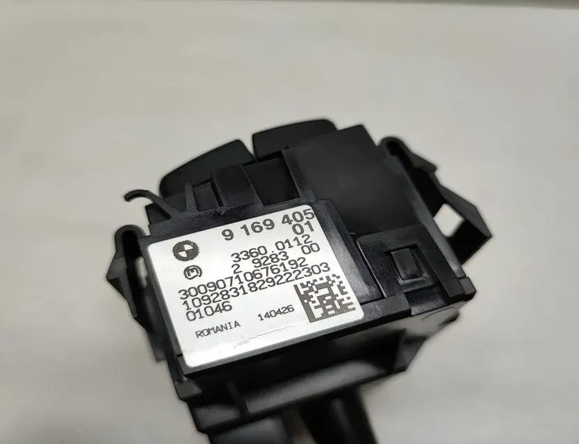 BMW 3 Series E90/E91/E92/E93 (2004-2013) Headlight Switch Control Unit 9169405 33702641