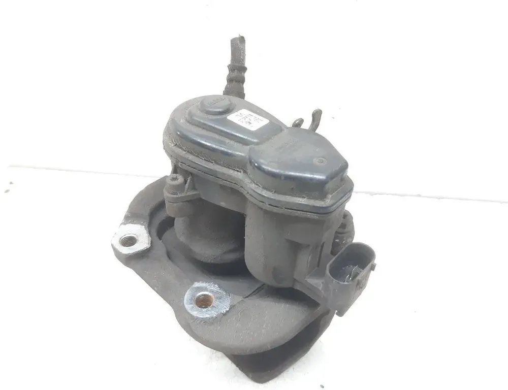 BMW 5 Series F10/F11 (2009-2017) Супорт тормозов задний левый 33704771