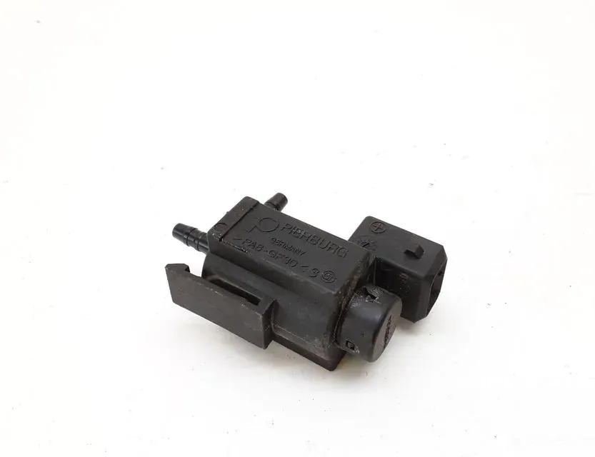 BMW 3 Series F30/F31 (2011-2020) Vacuum Valve 7810831 33729782
